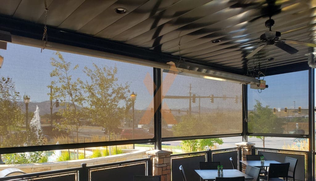 Commercial pergola for patio dining by StruXure of the Rockies