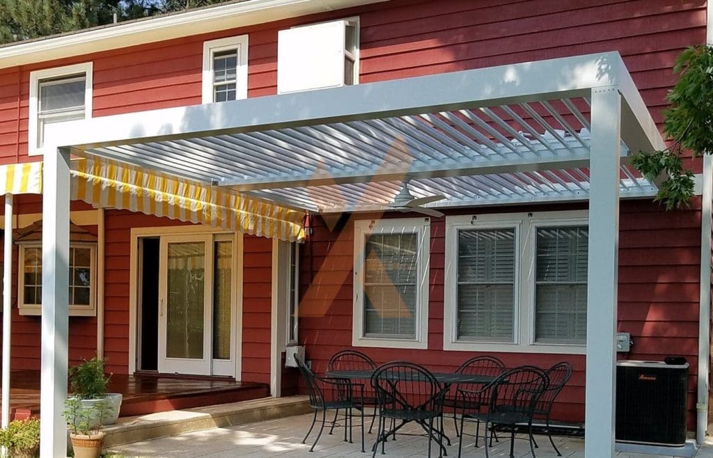 aluminium Pergola deck Centennial by StruXure of the Rockies