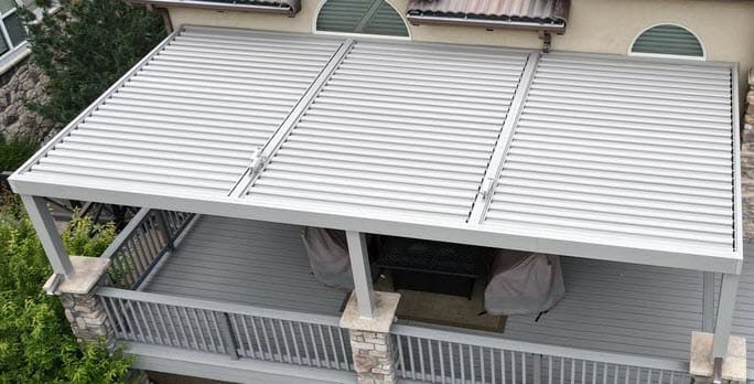 high deck shade pergola Sauer by StruXure of the Rockies